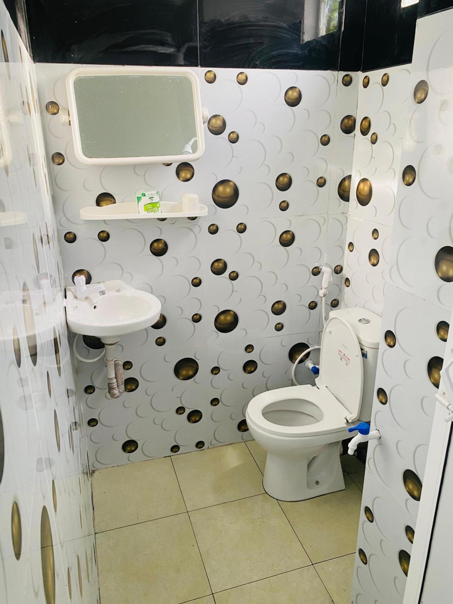 Araliya White House Apartment เนกอมโบ ภายนอก รูปภาพ
